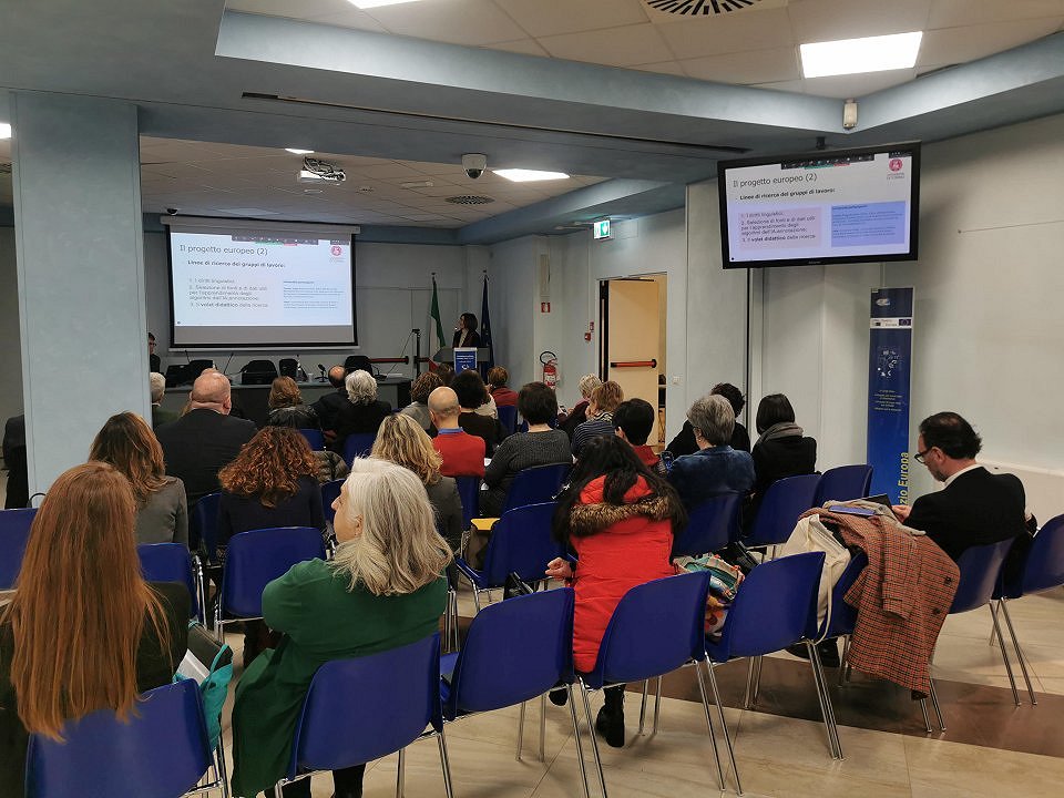 Konferenca na temo umetne inteligence, ki jo je organizirala Mreža za odličnost institucionalne italijanščine (REII - Rete per l'Eccellenza dell'Italiano Istituzionale)