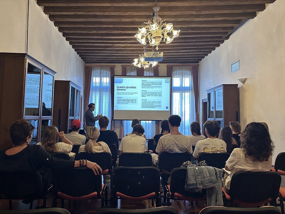 Studenti piranesi e ungheresi in visita alla CAN Costiera